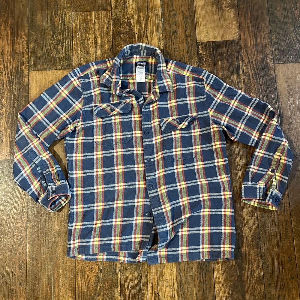 Patagonia flannel button up